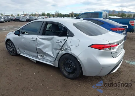 2021 Toyota Corolla Le z USA, uszkodzony, nr VIN 5YFEPMAE7MP223909